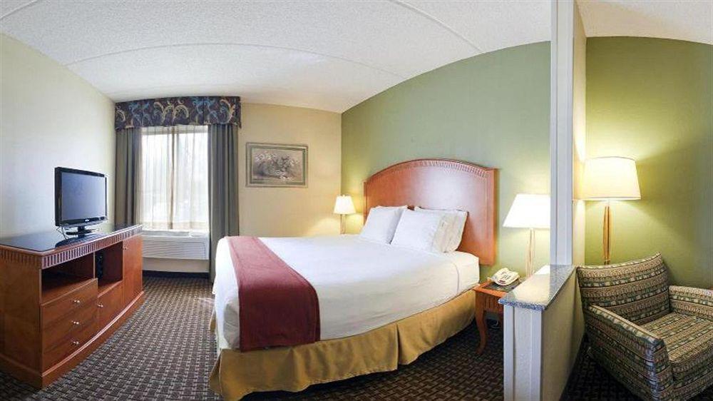 Holiday Inn Express & Suites Charlotte Arpt-Belmont By Ihg Zewnętrze zdjęcie