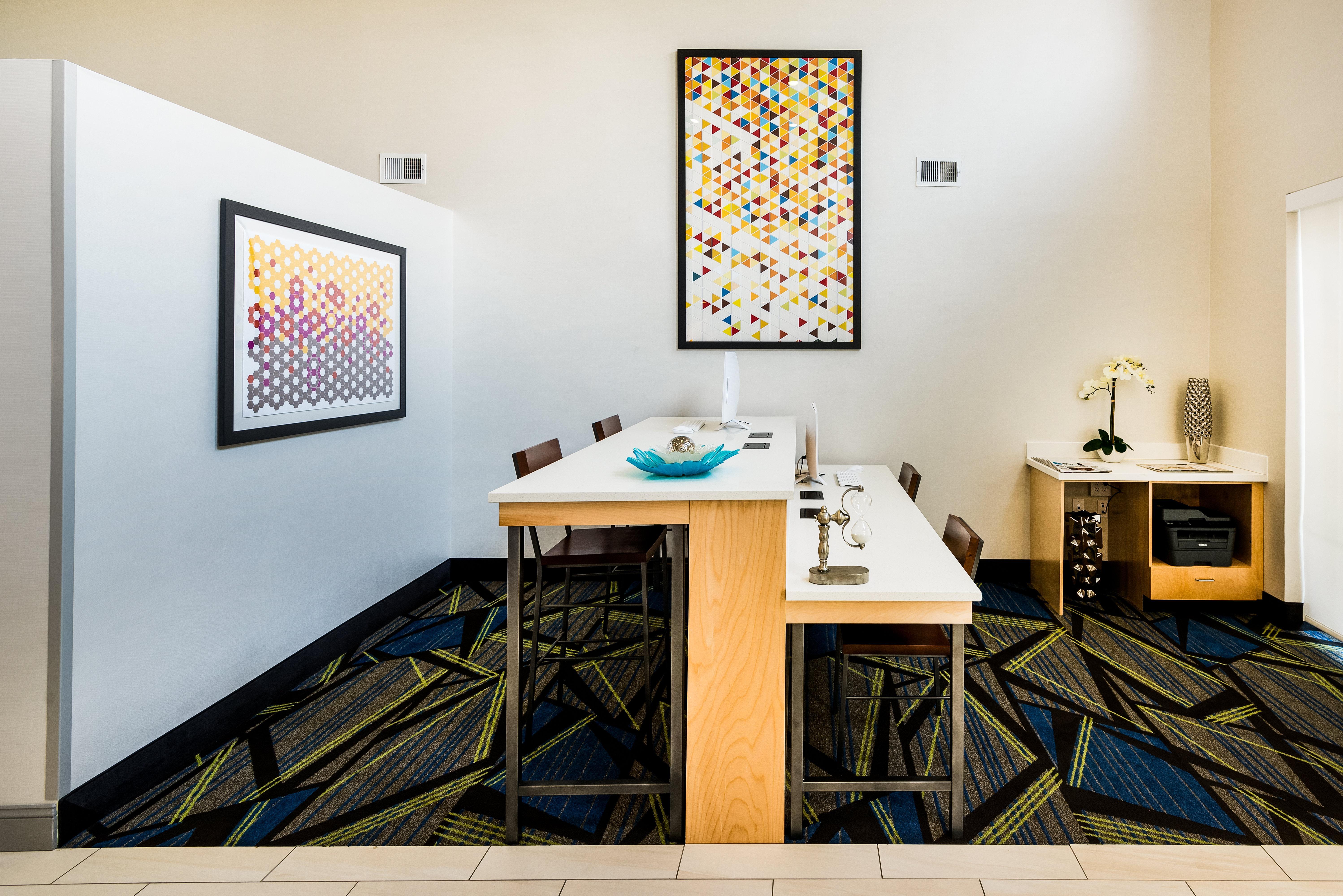 Holiday Inn Express & Suites Charlotte Arpt-Belmont By Ihg Zewnętrze zdjęcie
