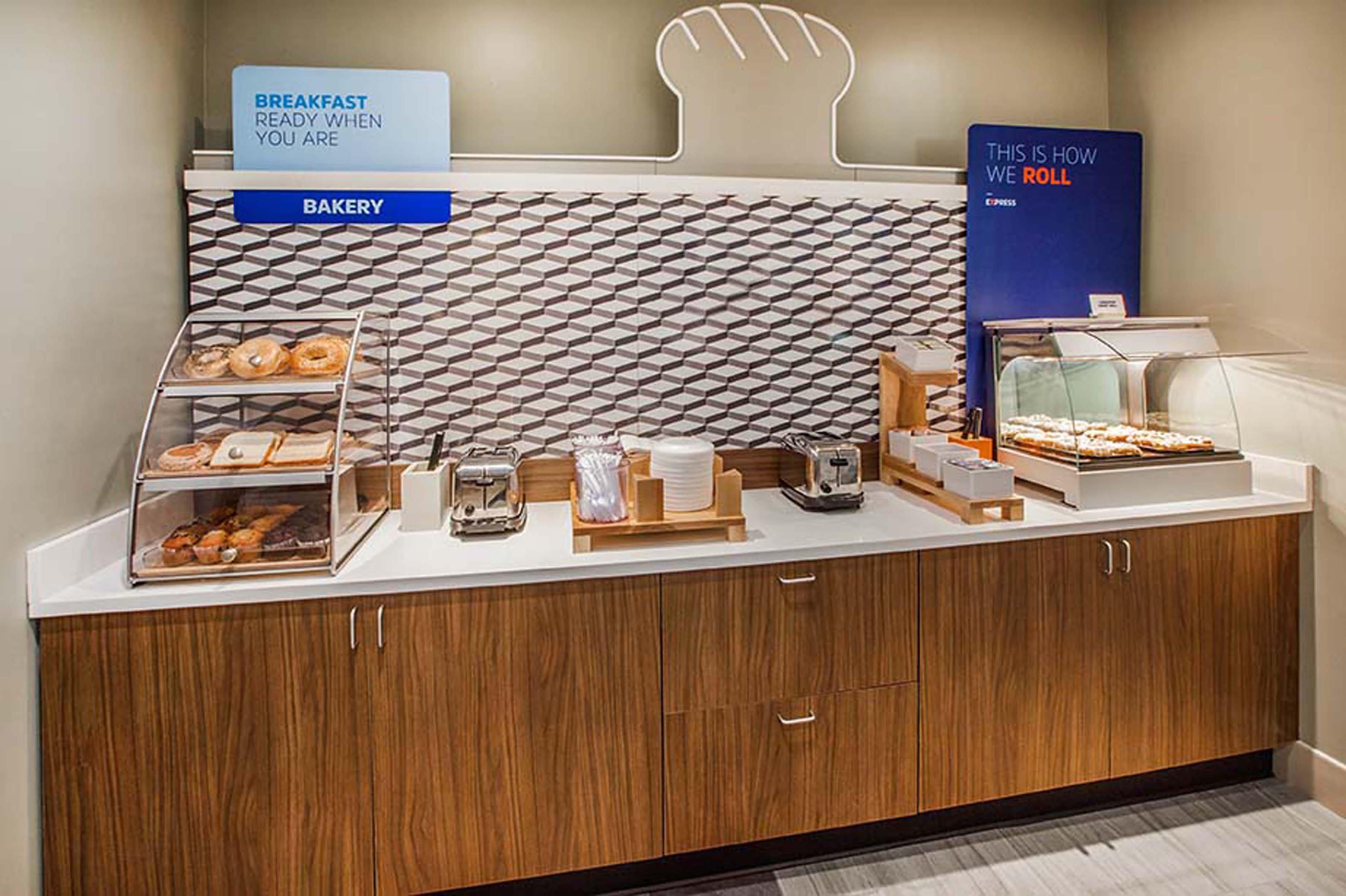 Holiday Inn Express & Suites Charlotte Arpt-Belmont By Ihg Zewnętrze zdjęcie