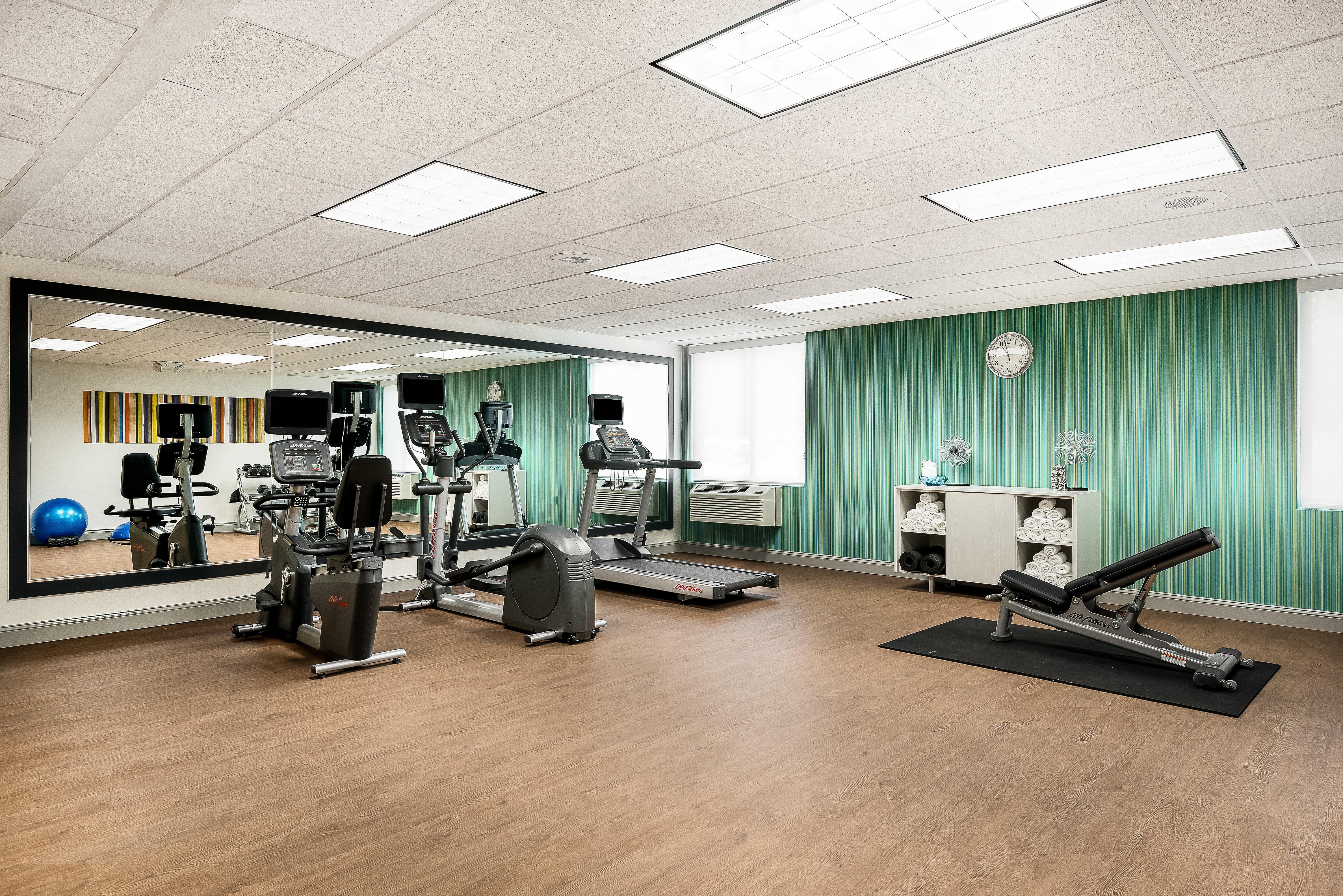 Holiday Inn Express & Suites Charlotte Arpt-Belmont By Ihg Zewnętrze zdjęcie