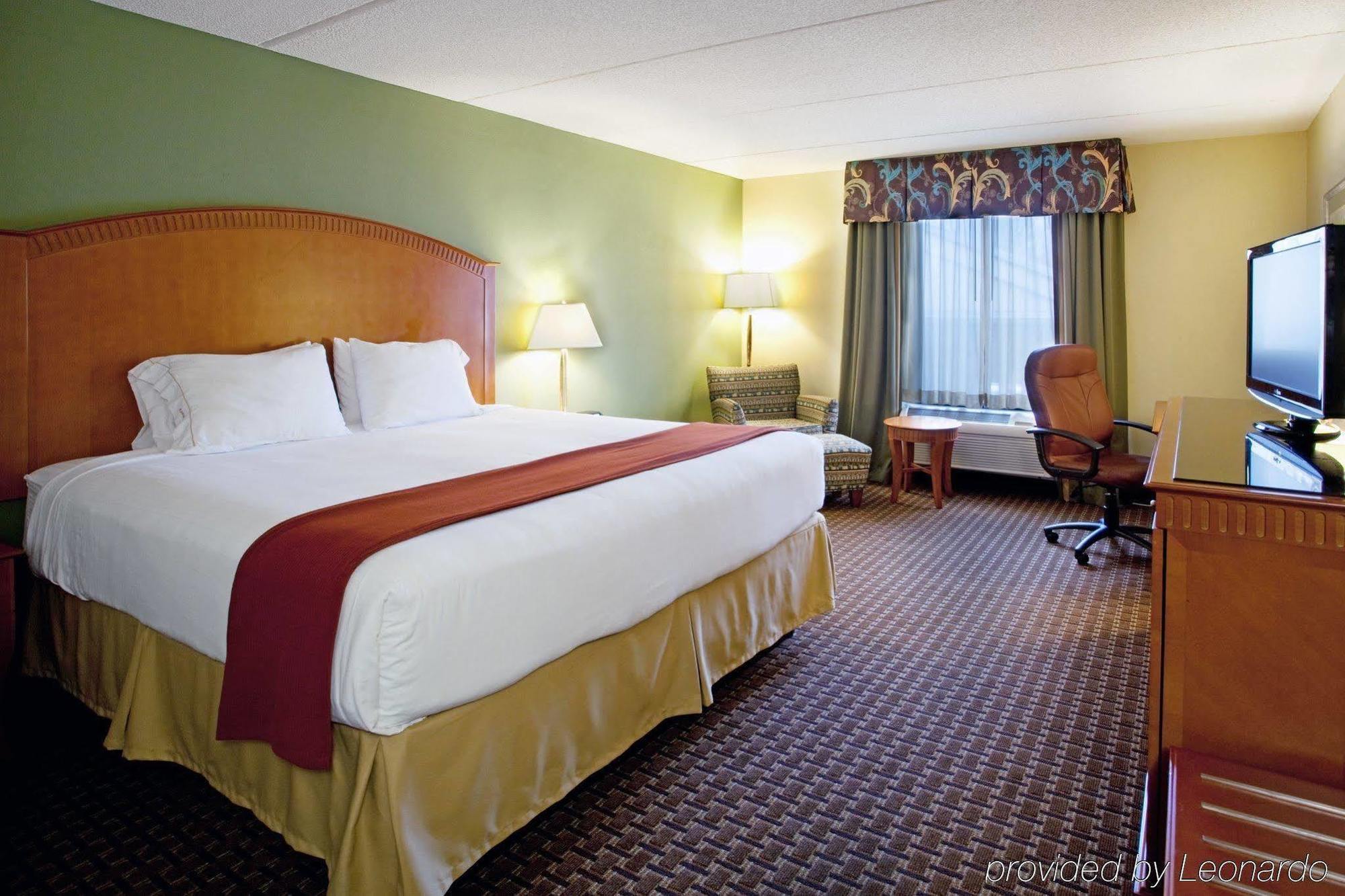 Holiday Inn Express & Suites Charlotte Arpt-Belmont By Ihg Zewnętrze zdjęcie