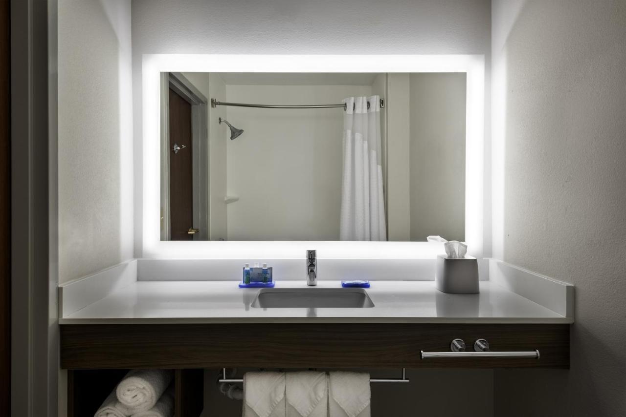 Holiday Inn Express & Suites Charlotte Arpt-Belmont By Ihg Zewnętrze zdjęcie